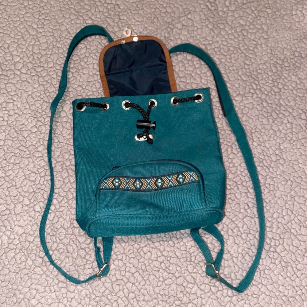 Small Backpack - Picture 6 of 7